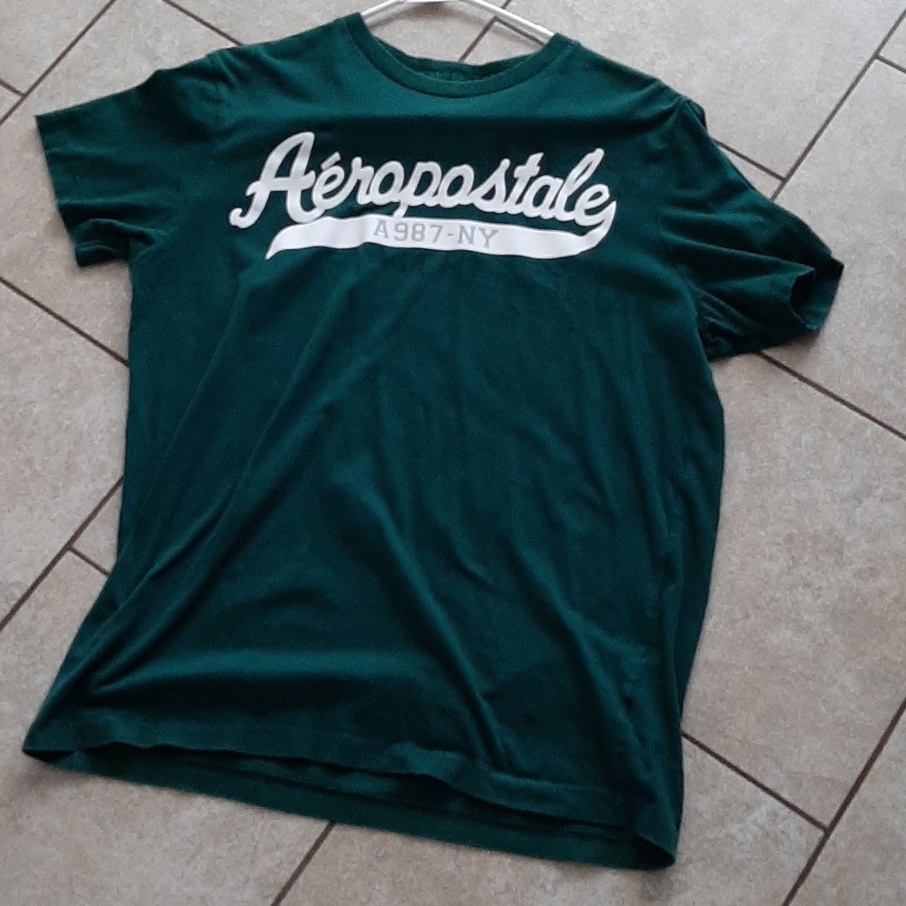 Green t shirt